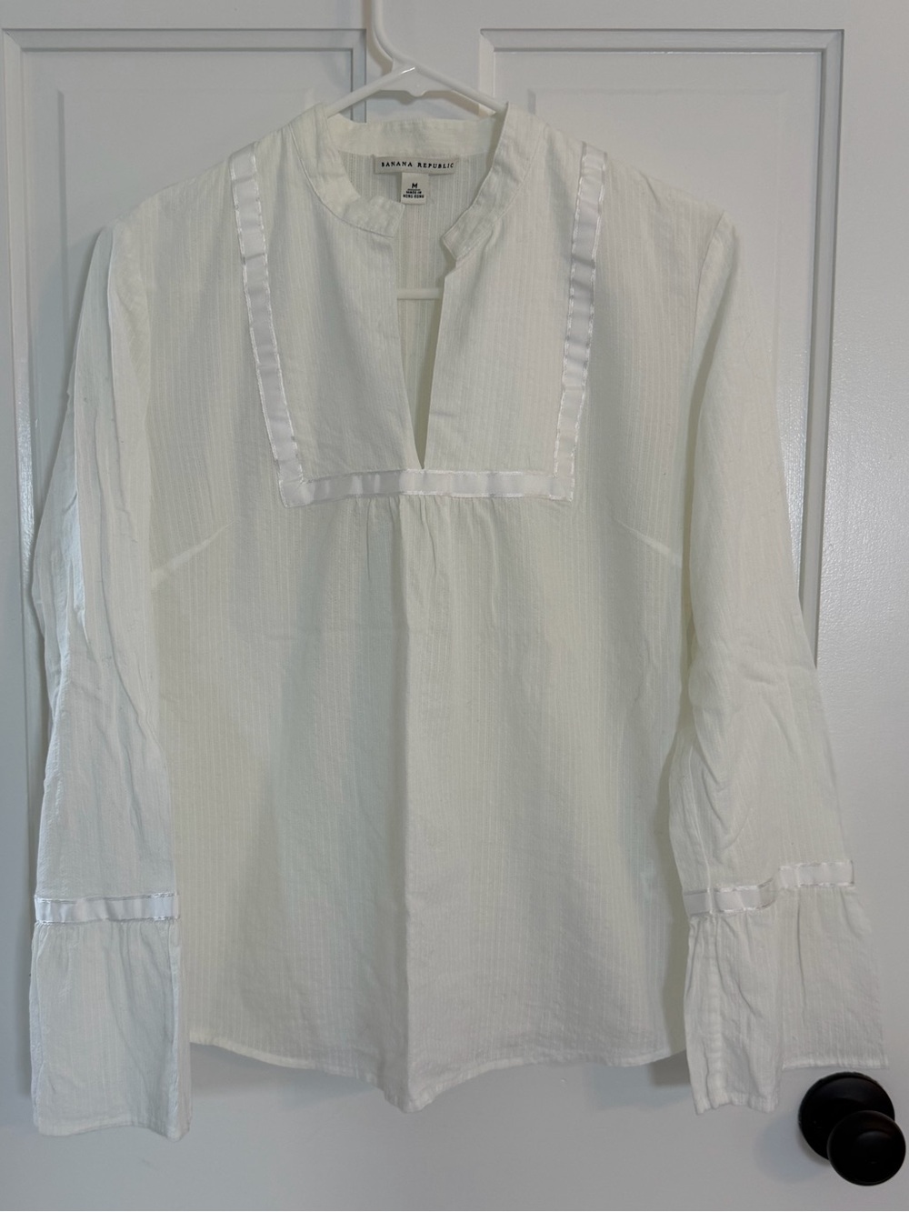 Vintage Banana Republic White Cotton Bell Sleeve Blouse Medium Y2K